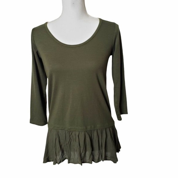 Kate & Mallory Tops - Kate & Mallory 3/4 Sleeve Hi Low Ruffle Hem Tunic